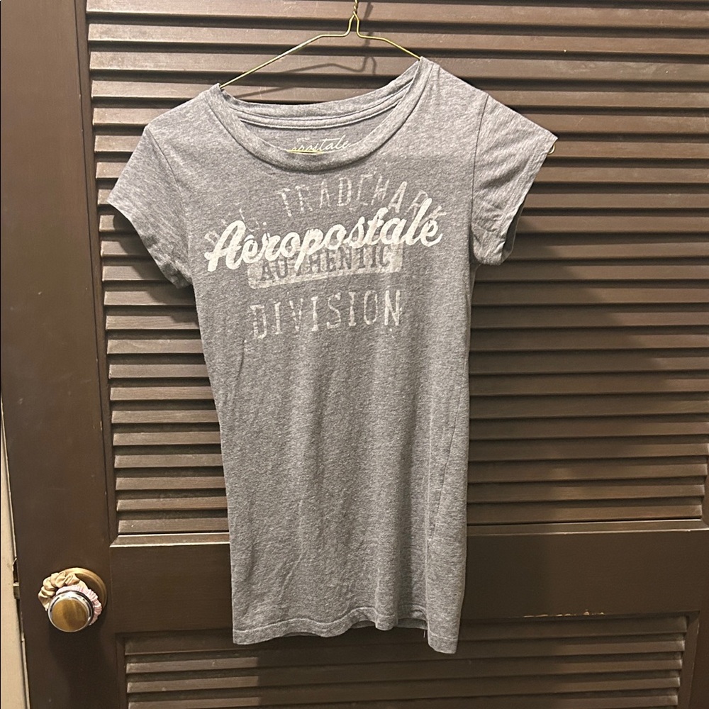 Aeropostale Gray Tee with White Script